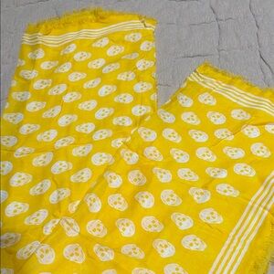 Alexander McQueen Yellow Skull Shawl/wrap